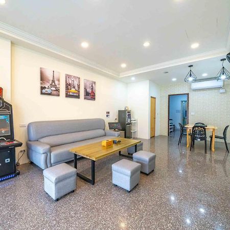 Fu Bo Ju Apartment Tainan Exterior photo