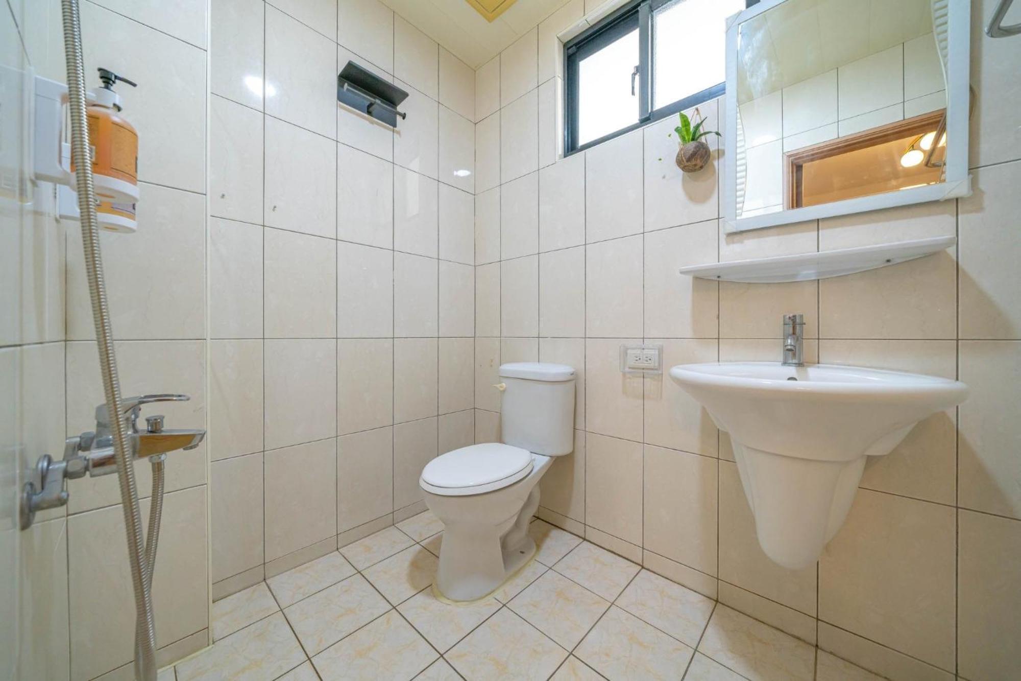 Fu Bo Ju Apartment Tainan Exterior photo